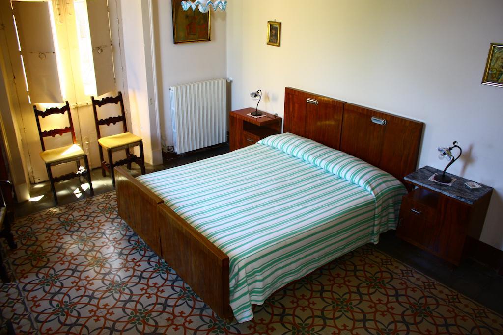B&B Sotto I Pini Zafferana Etnea Exteriér fotografie